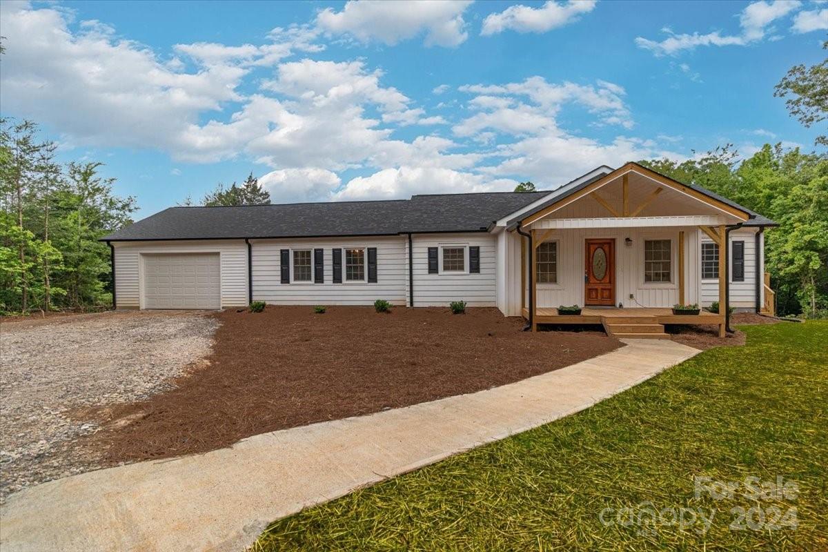 884 McGill Road Smyrna, SC 29743 - Photo 2 of 31 Gallery Image 2