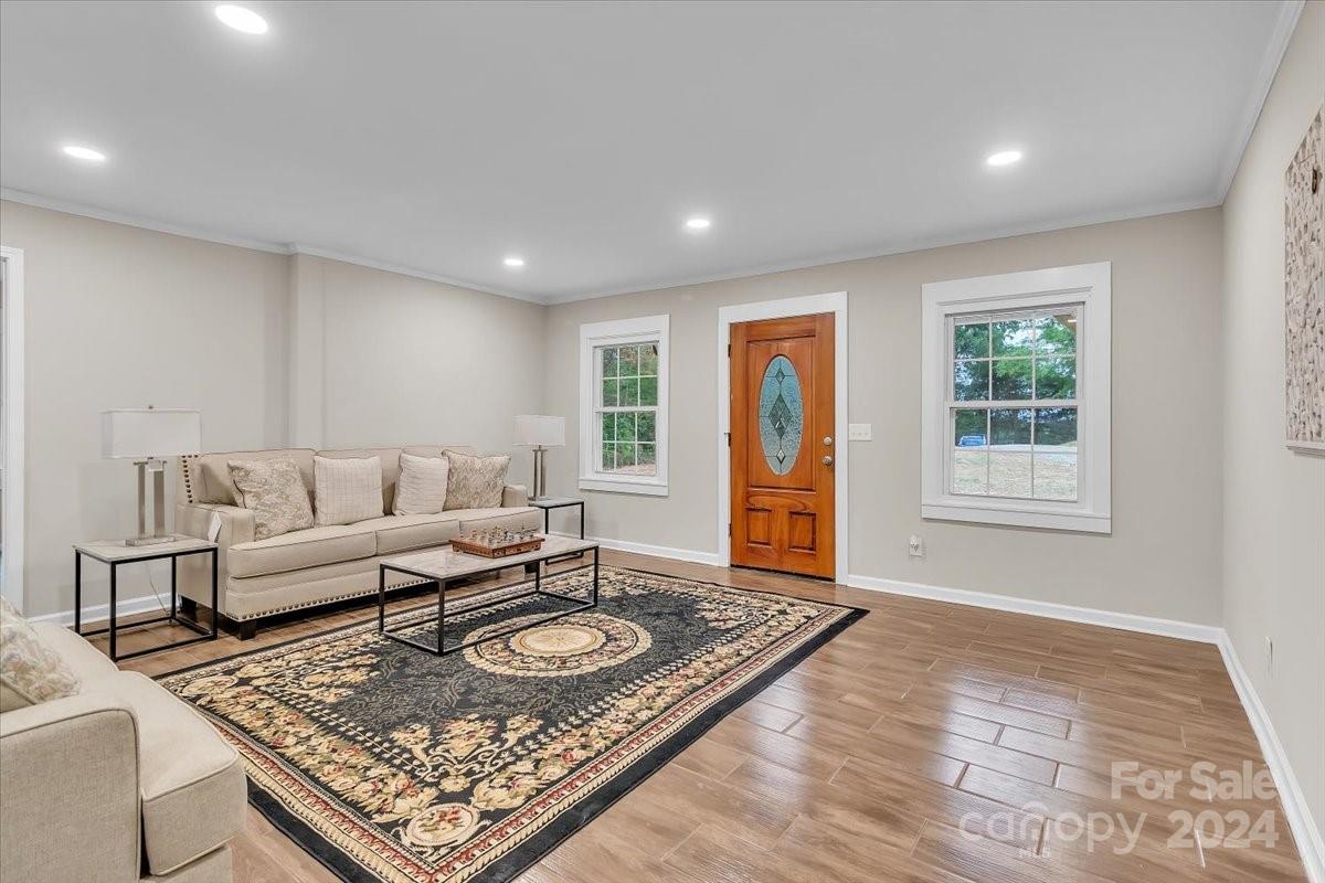 884 McGill Road Smyrna, SC 29743 - Photo 5 of 31 Gallery Image 5