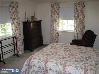 604 Newlin Road Springfield, PA 19064 - Photo 6 of 8 Bedroom - Main