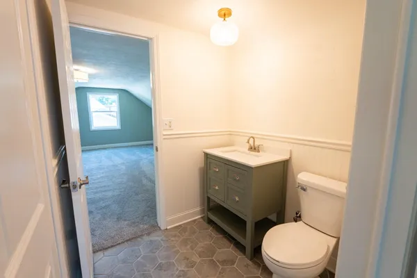 $385,000 | 1153 North 11th Avenue, West Bend, WI 53090