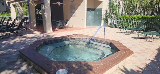 $385,000 | 304 Los Prados Drive, Unit 304, Safety Harbor, FL 34695