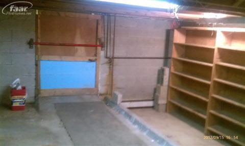 8522 Corunna Road Flint, MI 48532 - Photo 5 of 6 20196213-4.JPG