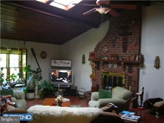 416 Marie Road Ambler, PA 19002 - Photo 4 of 12 Great Room