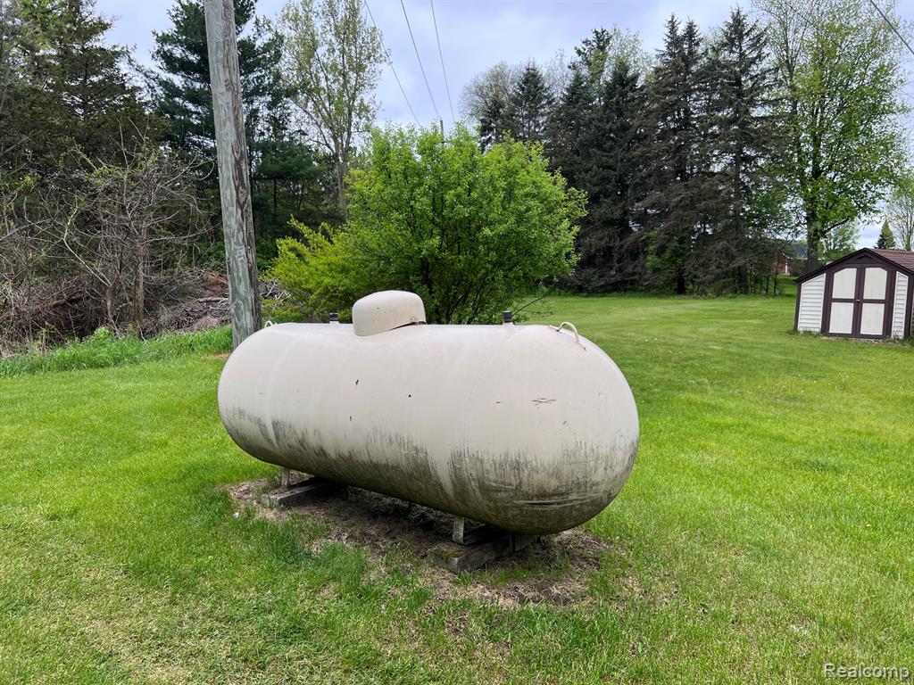 25 West Hunters Creek Road Lapeer, MI 48446 - Photo 27 of 28