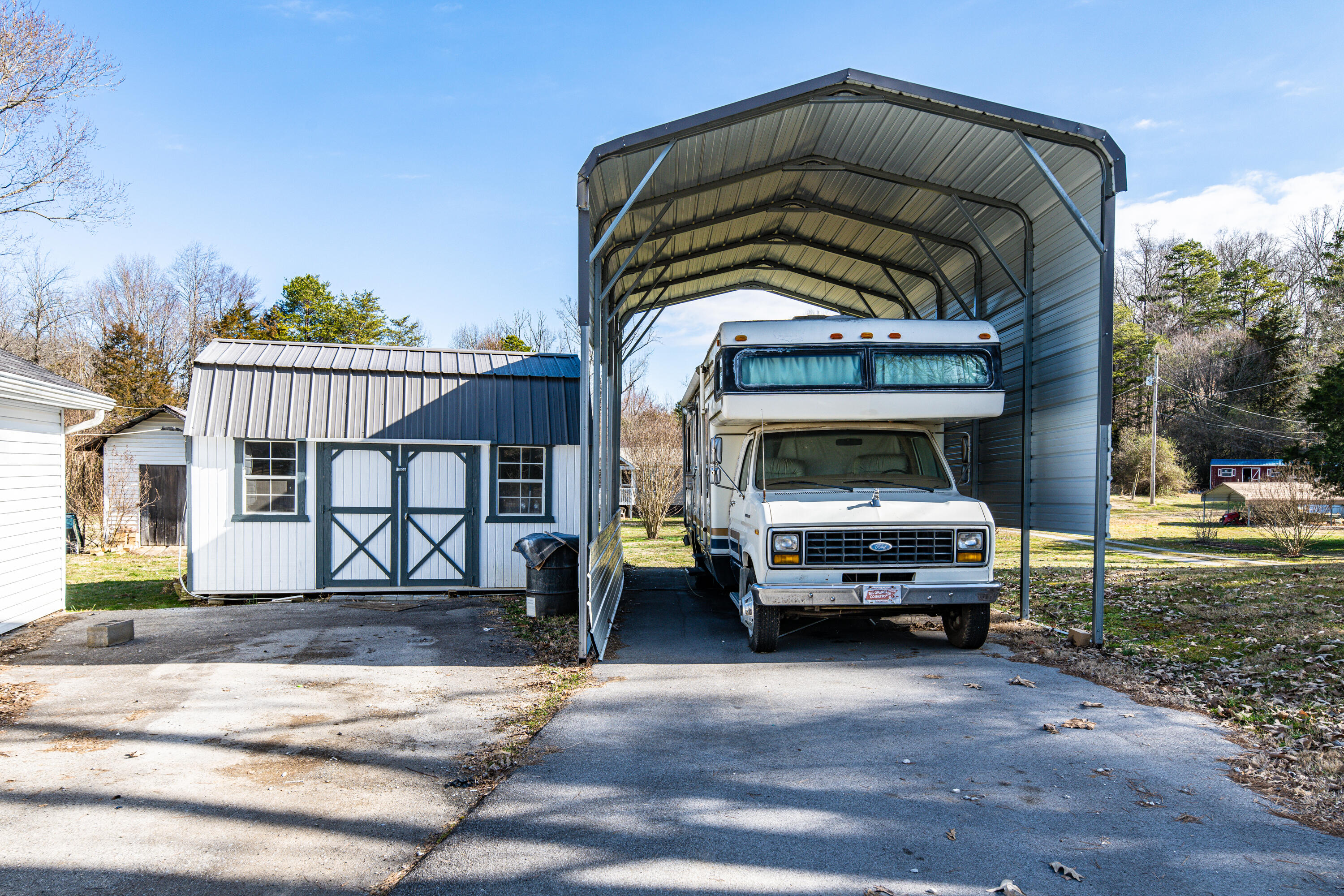 2908 Shipe Road Mascot, TN 37806 - Photo 23 of 25 RV Parking