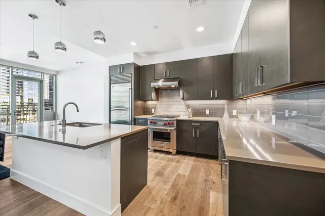$1,190,000 | 222 West Avenue, Unit 1213, Austin, TX 78701