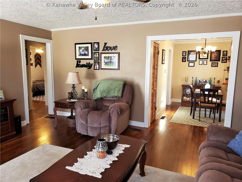 136 English Road Point Pleasant, WV 25550 - Photo 4 of 25 Gallery Image 4