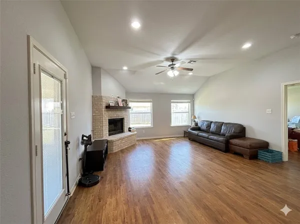 $2,400 | 4206 Carnes Court South, College Station, TX 77845