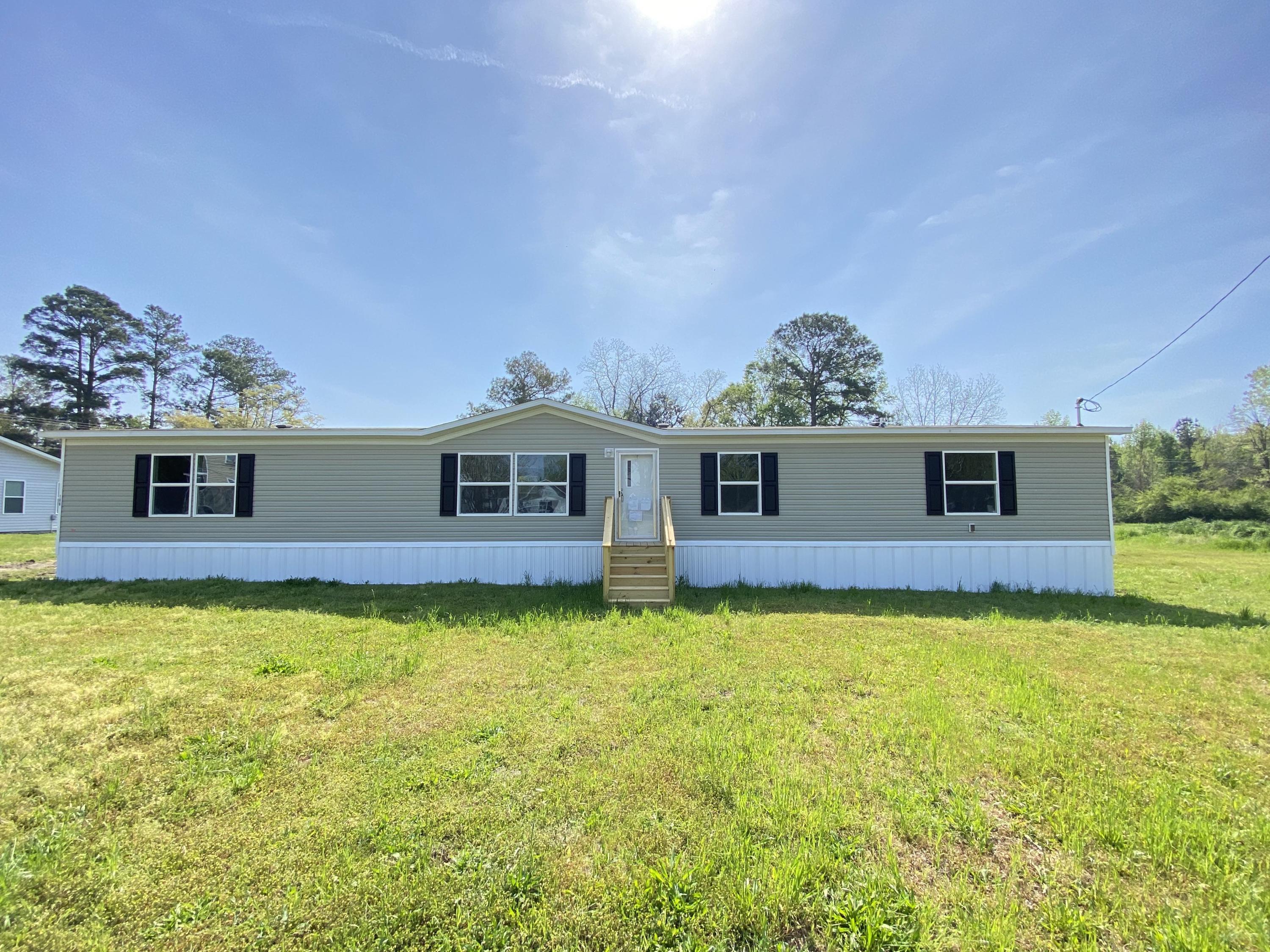 106 Abbott Lane St. George, SC 29477 - Photo 1 of 17 front