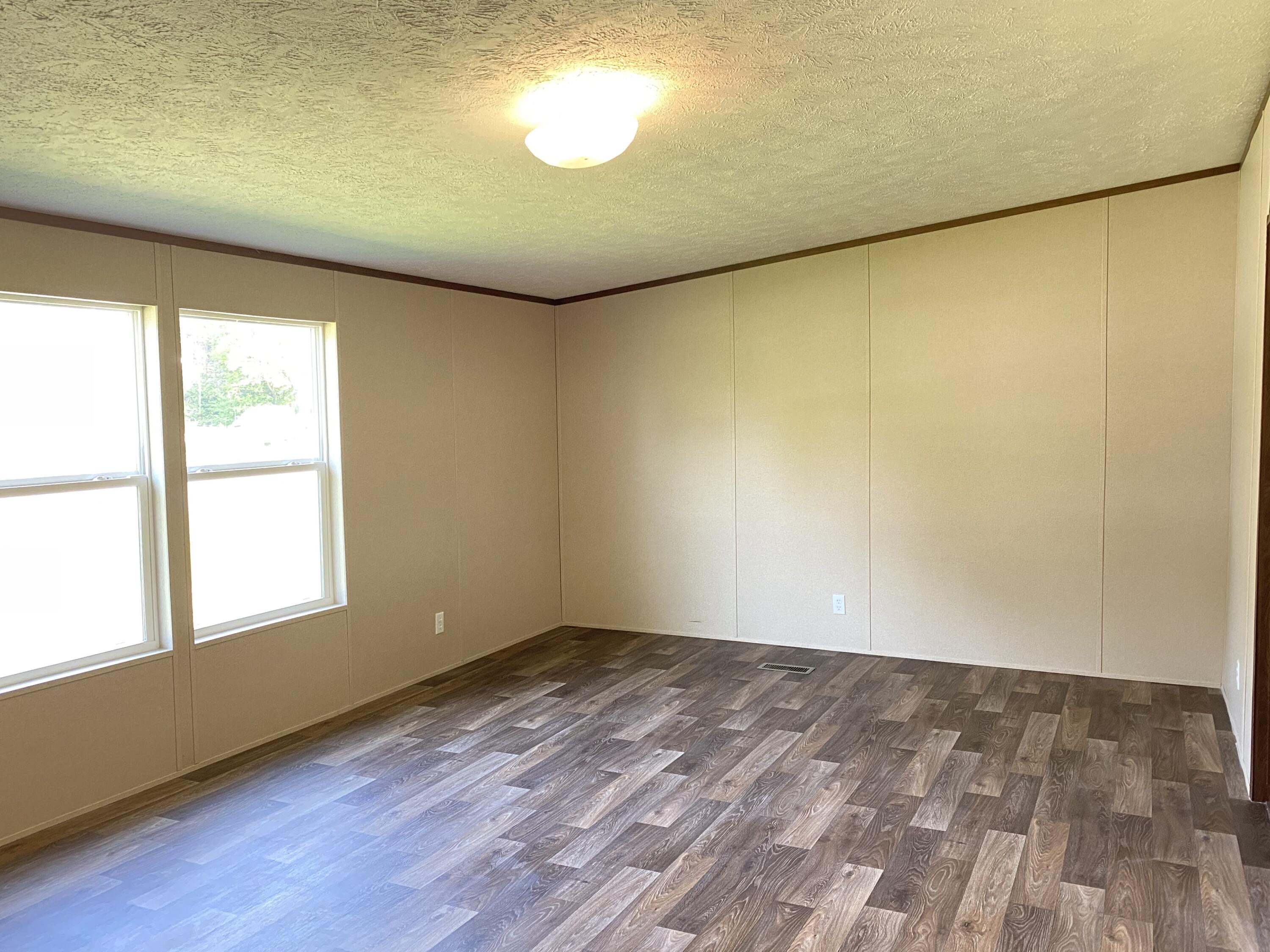 106 Abbott Lane St. George, SC 29477 - Photo 5 of 17 living room 1
