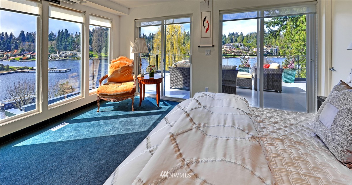 3257 Hunts Point Road Hunts Point, WA 98004 - Photo 14 of 24