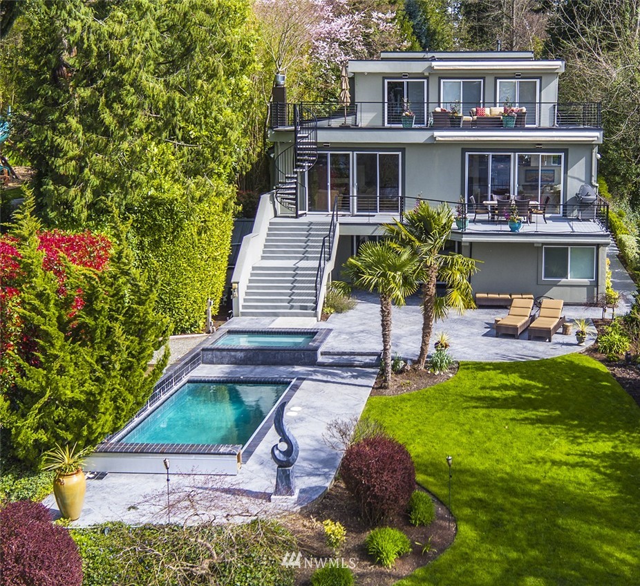 3257 Hunts Point Road Hunts Point, WA 98004 - Photo 3 of 24