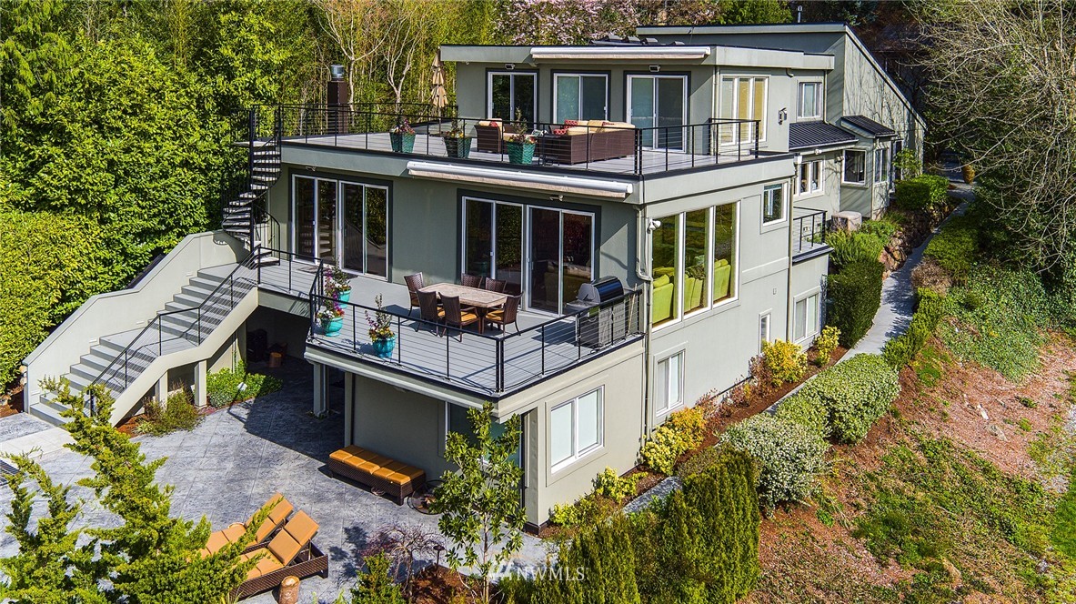 3257 Hunts Point Road Hunts Point, WA 98004 - Photo 23 of 24