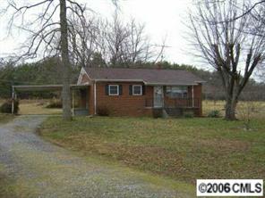 146 East Monbo Road Statesville, NC 28677 - Photo 4 of 5 a view of outdoor space and yard