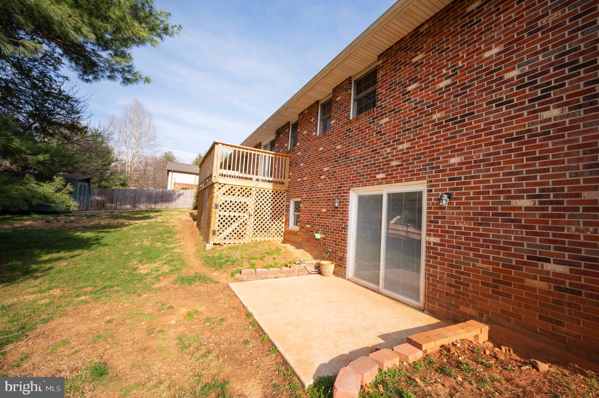 16 Gloucester Road Front Royal, VA 22630 - Photo 8 of 26 Gallery Image 8