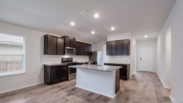 $2,200 | 29631 Copper Crossing, Bulverde, TX 78163