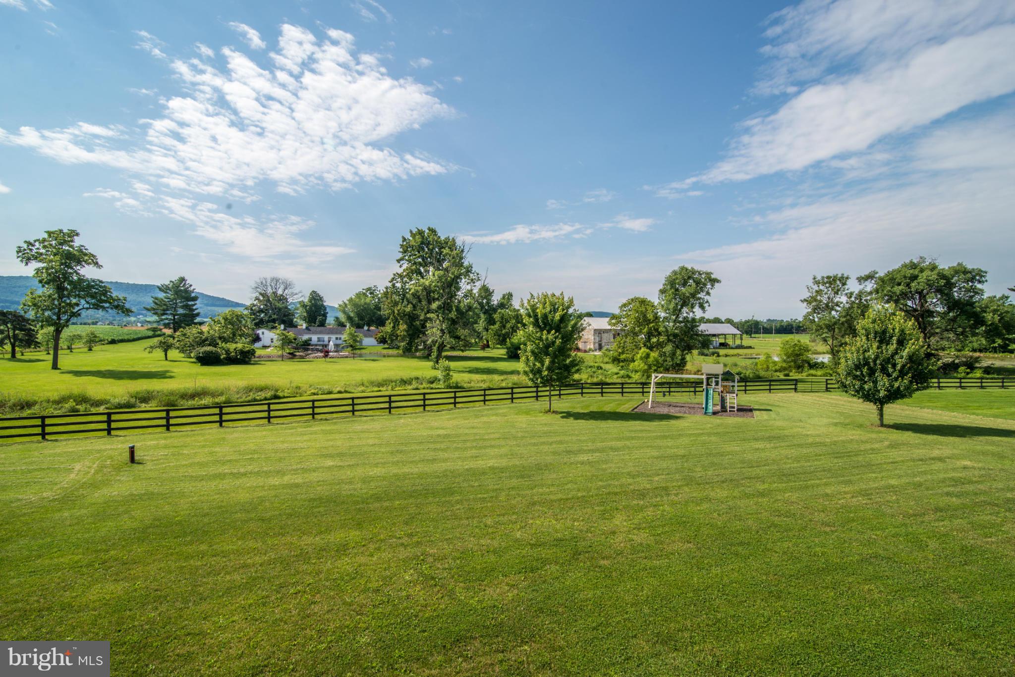 13659 Kretsinger Road Smithsburg, MD 21783 - Photo 11 of 30 Exterior (Rear)