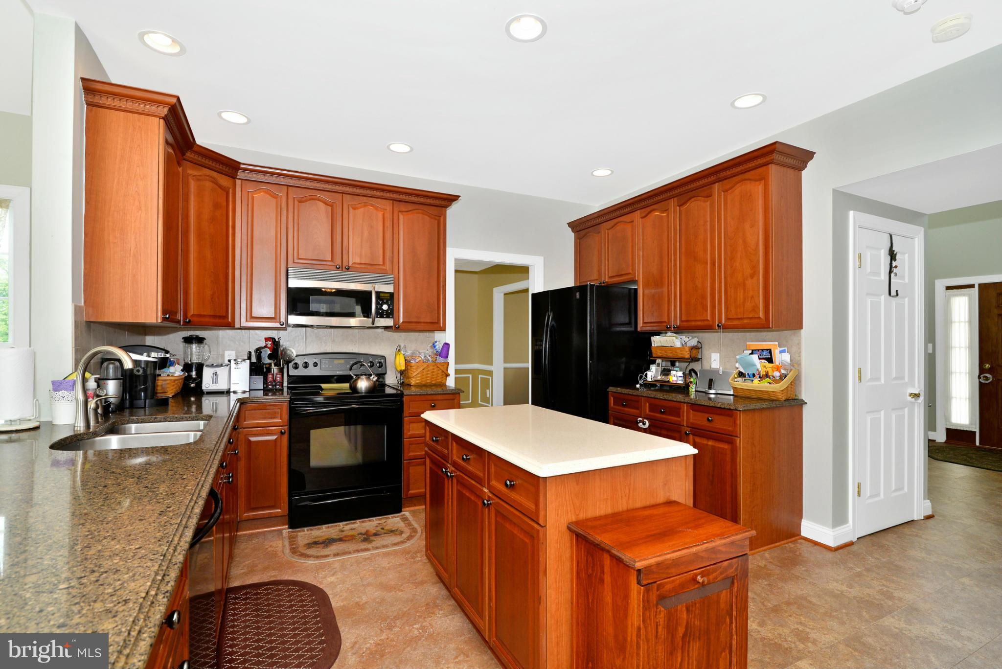 13659 Kretsinger Road Smithsburg, MD 21783 - Photo 17 of 30 Kitchen