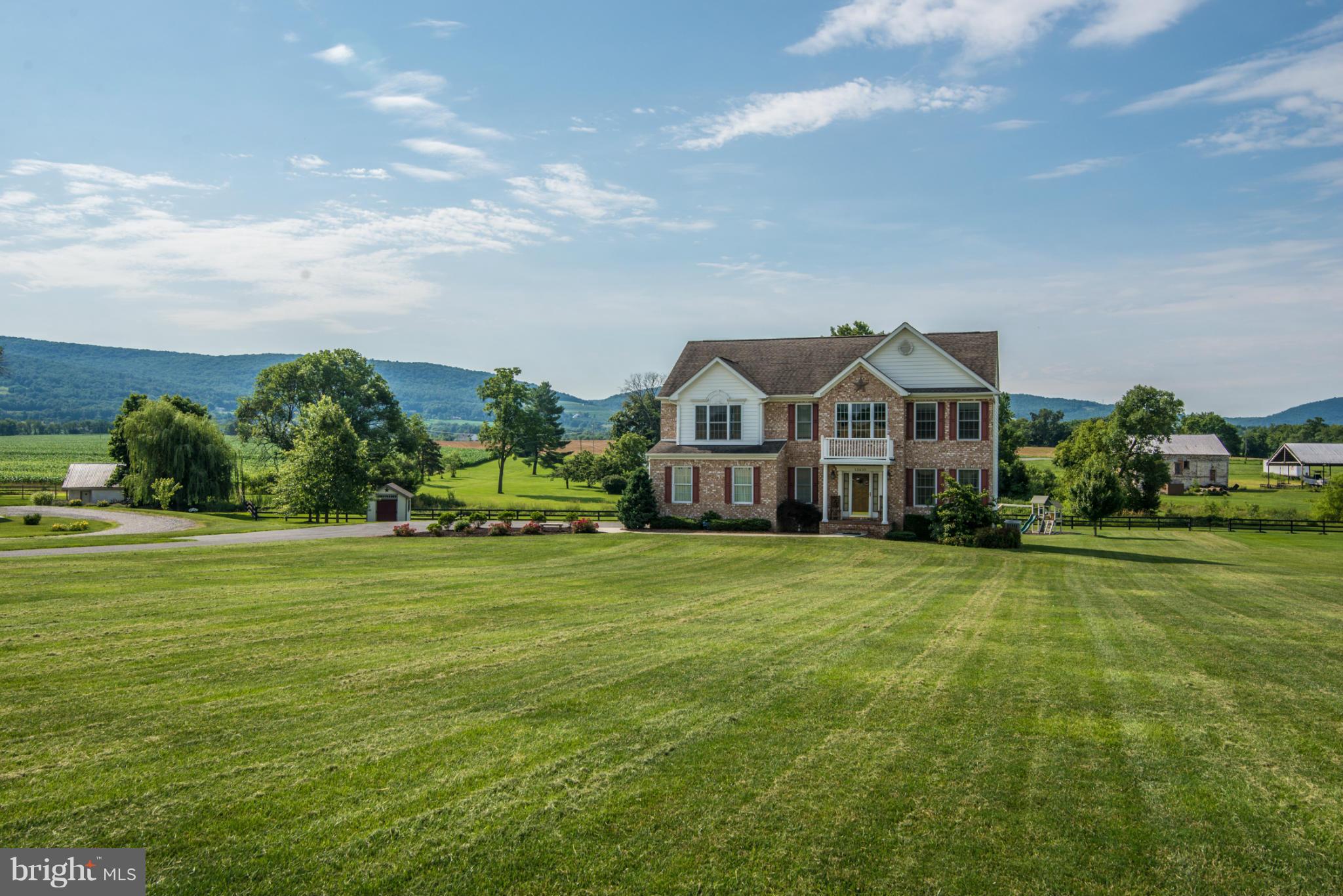 13659 Kretsinger Road Smithsburg, MD 21783 - Photo 3 of 30 Exterior (Front)