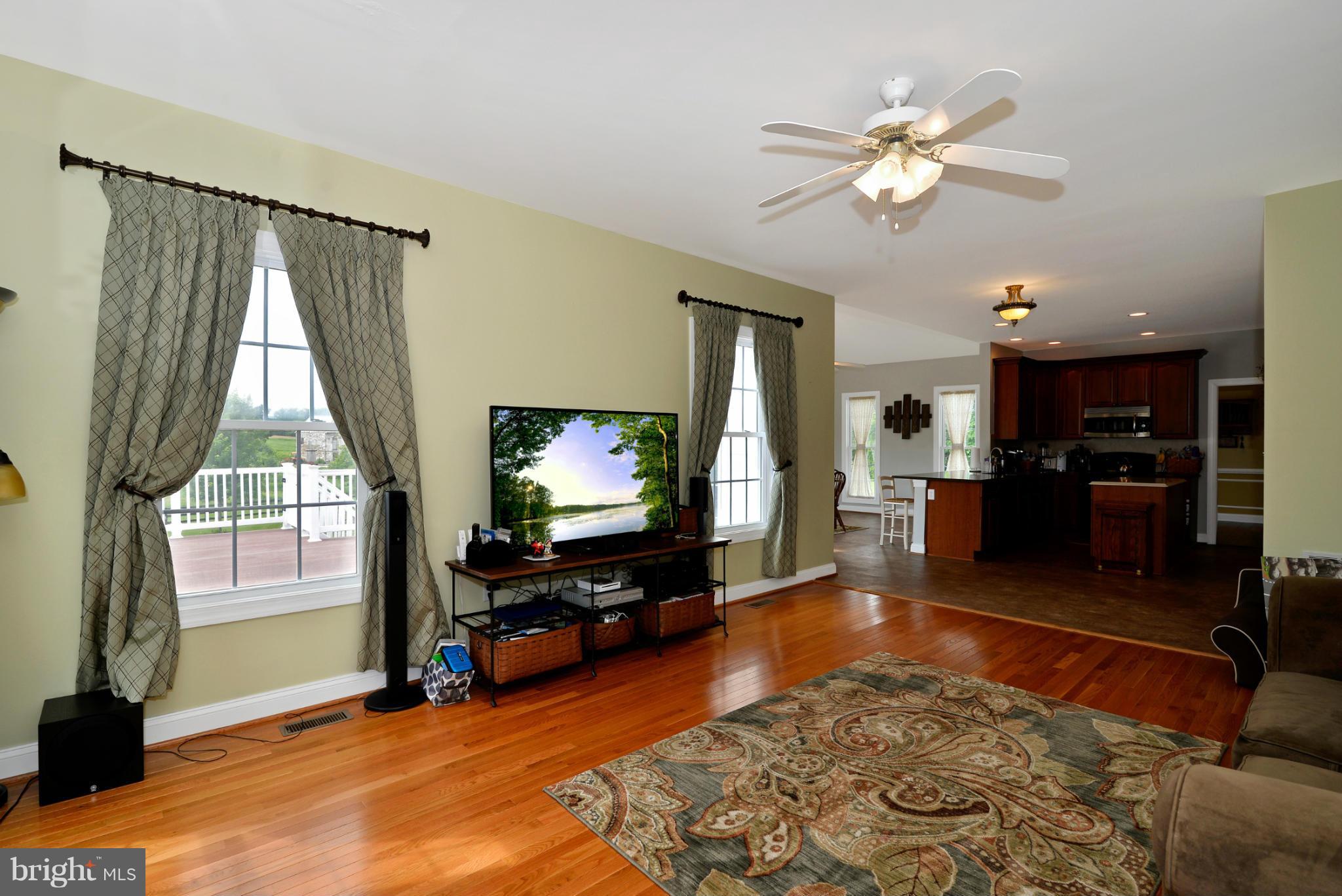 13659 Kretsinger Road Smithsburg, MD 21783 - Photo 21 of 30 Family Room