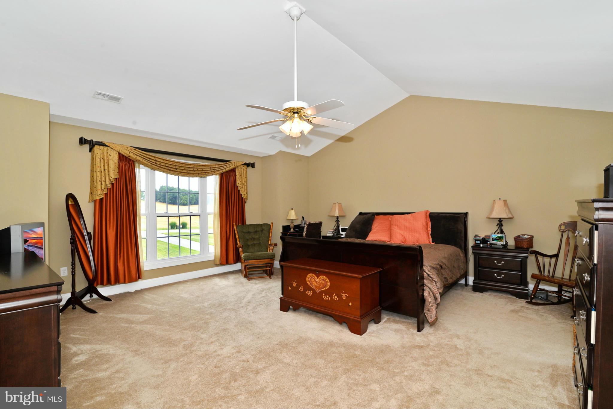 13659 Kretsinger Road Smithsburg, MD 21783 - Photo 24 of 30 Bedroom (Master)