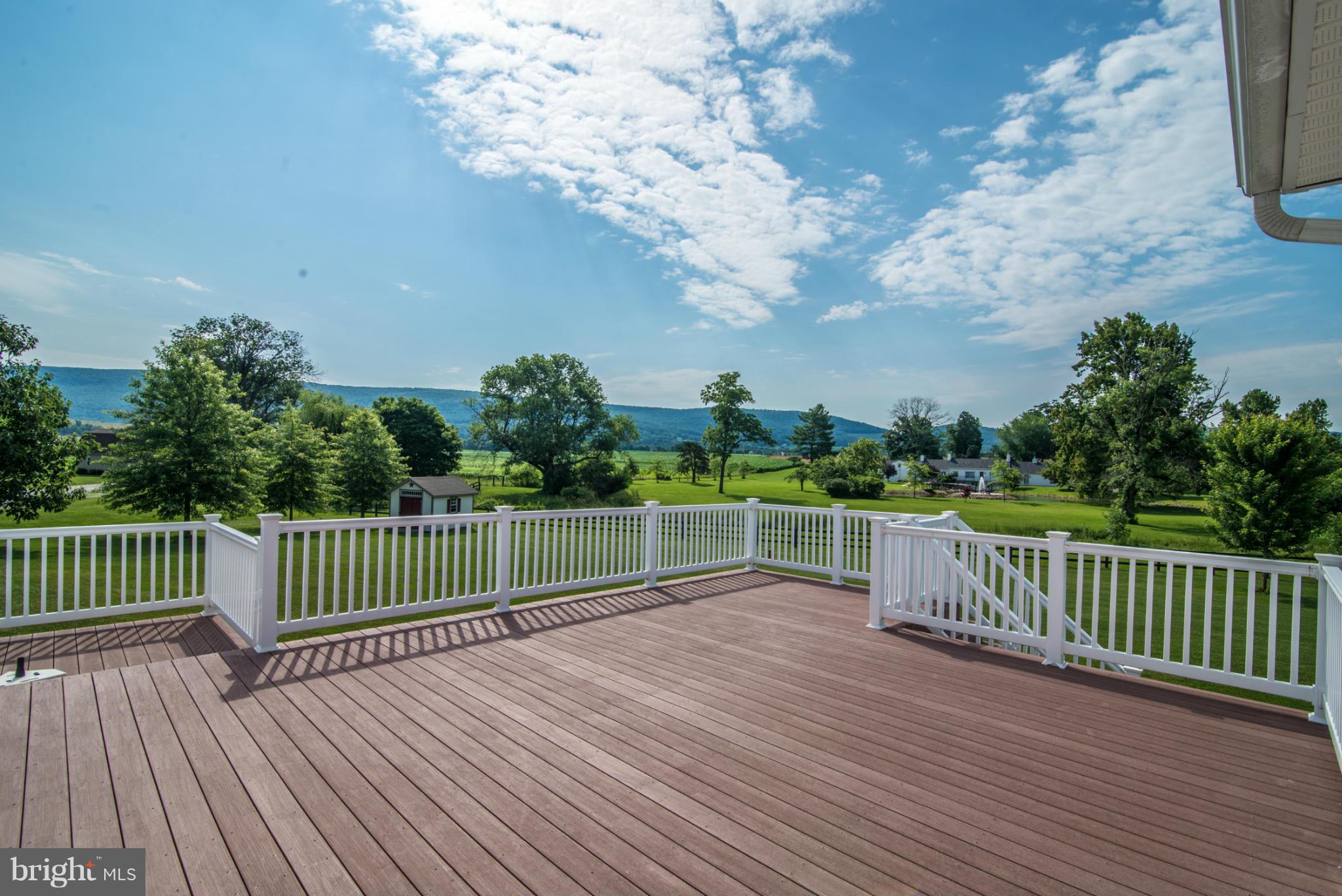 13659 Kretsinger Road Smithsburg, MD 21783 - Photo 5 of 30 Exterior (Rear)