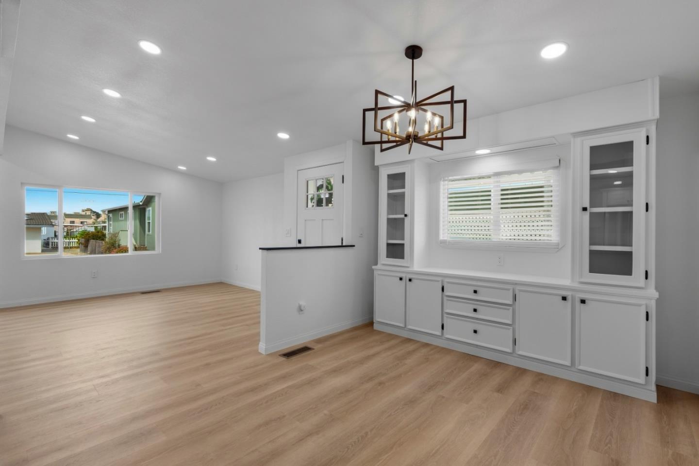 20 Russell Road, Unit 84 Salinas, CA 93906 - Photo 9 of 55 Gallery Image 9