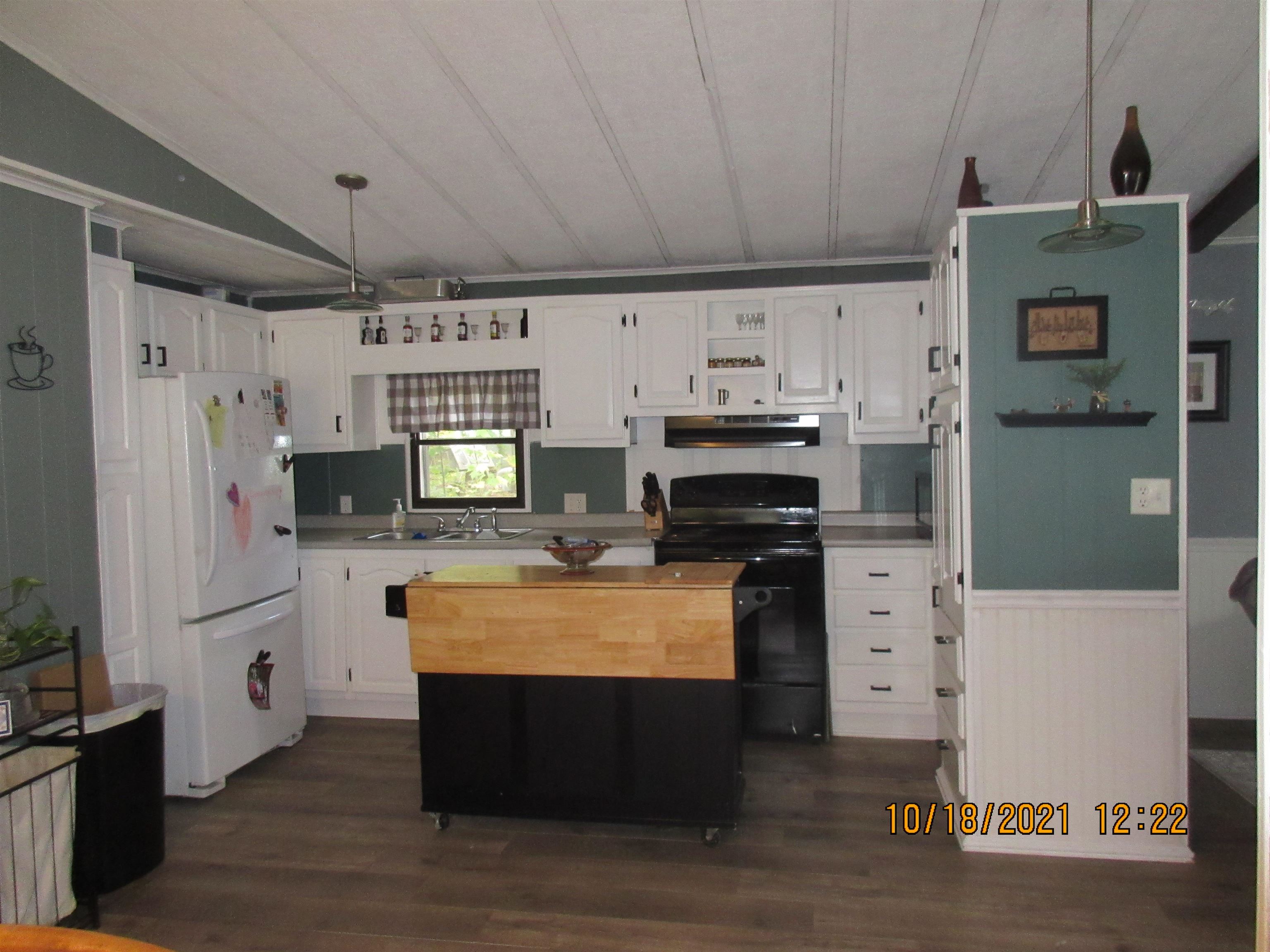 7 Agent Road Raymond, NH 03077 - Photo 5 of 14 Gallery Image 5