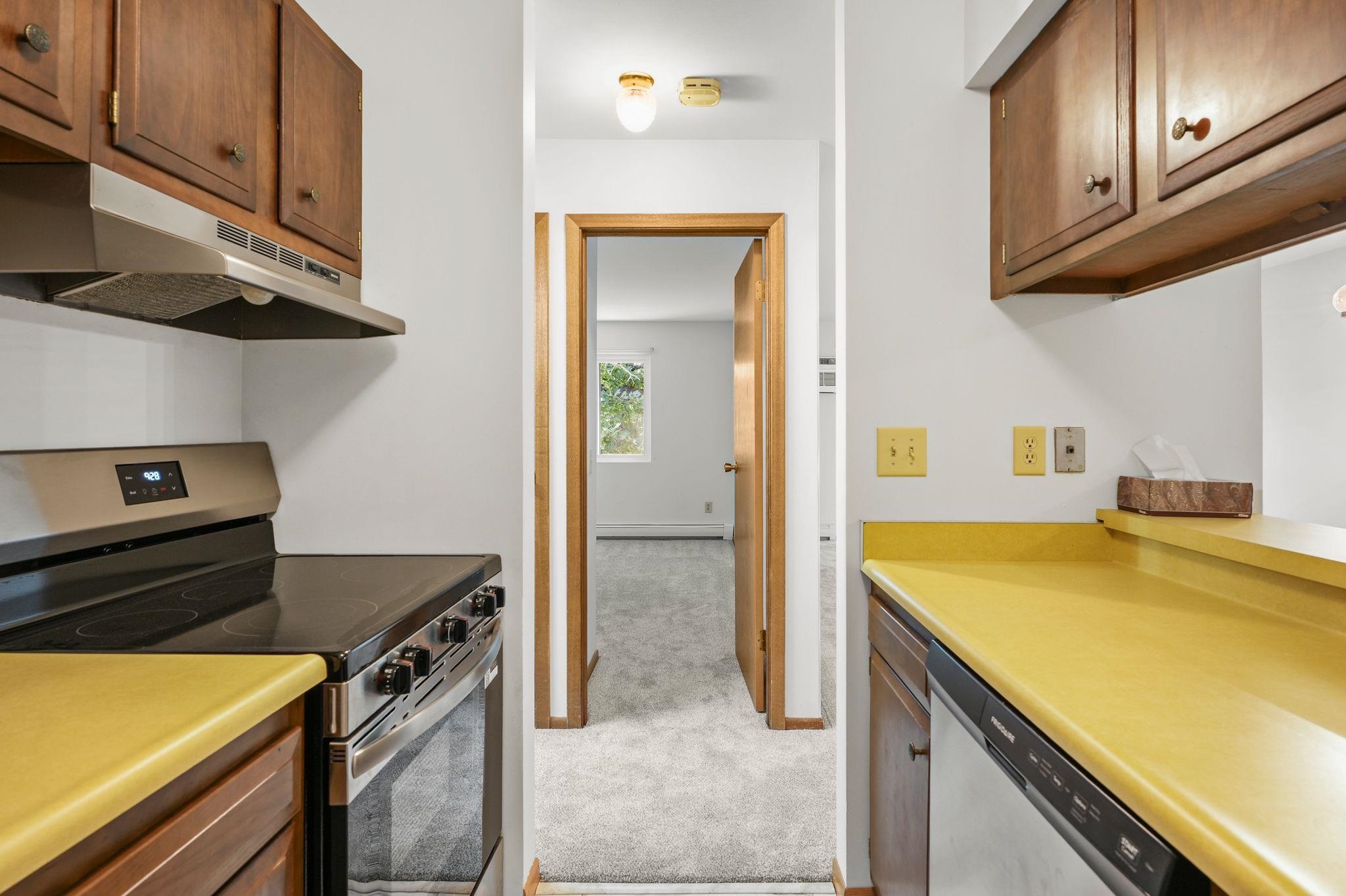 1505 Martin Street, Unit 8 Madison, WI 53713 - Photo 14 of 34 Gallery Image 14