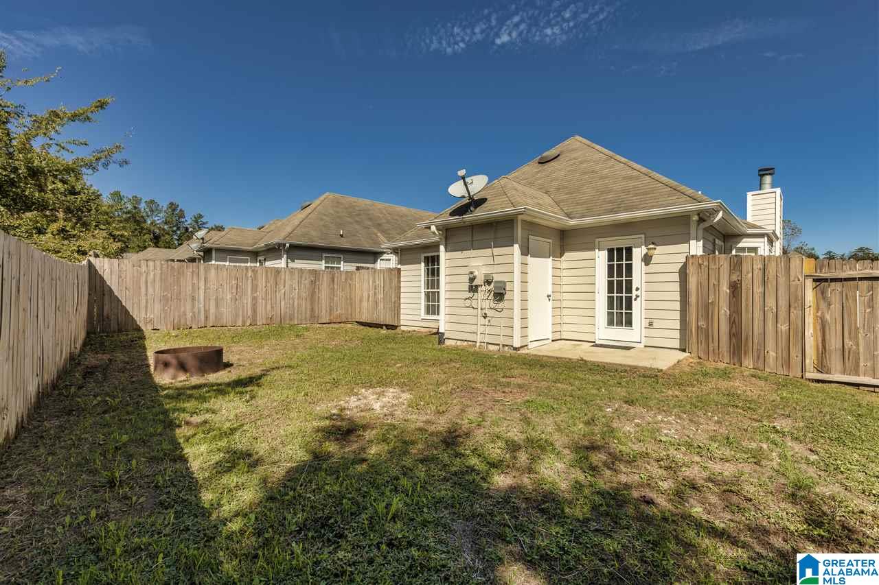 137 Mayfair Lane Calera, AL 35040 - Photo 3 of 24