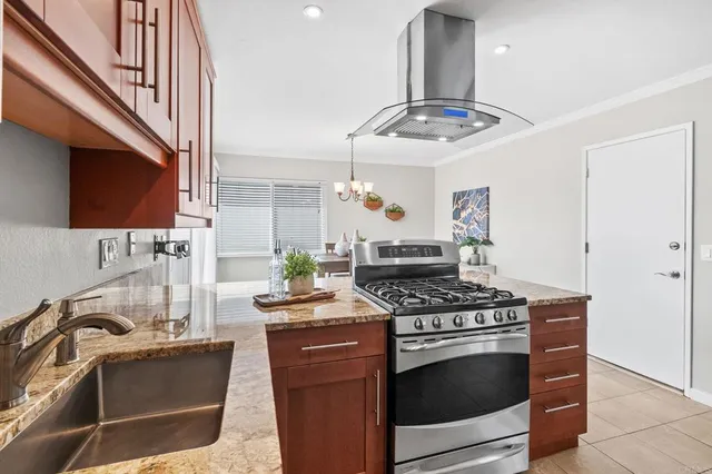 $1,200,000 | 11385 Red Cedar Way, San Diego, CA 92131