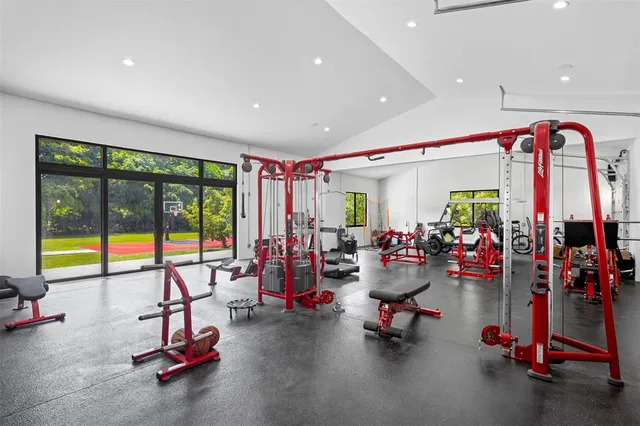 $4,990,000 | 7077 Northwest 87th Avenue, Parkland, FL 33067