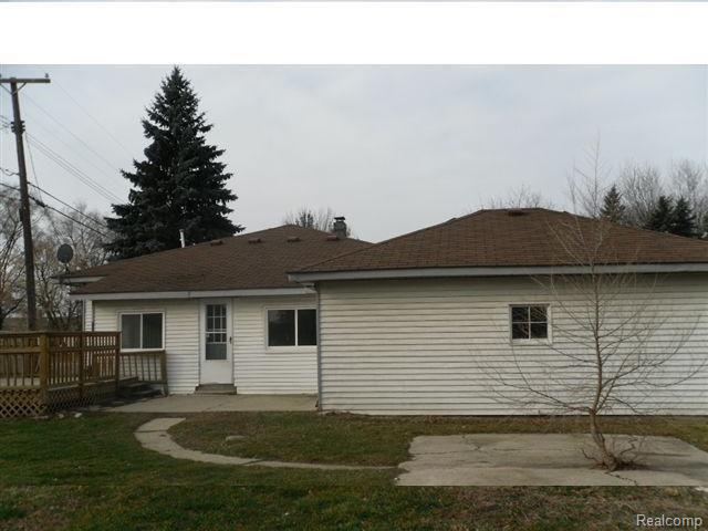 2889 Longview Avenue Rochester, MI 48307 - Photo 6 of 6 BACK