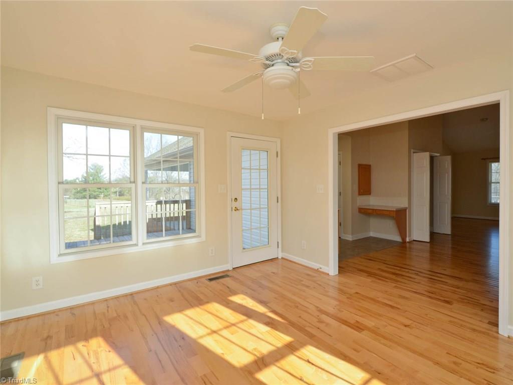 4900 Balsom Road Pfafftown, NC 27040 - Photo 12 of 21 Gallery Image 12