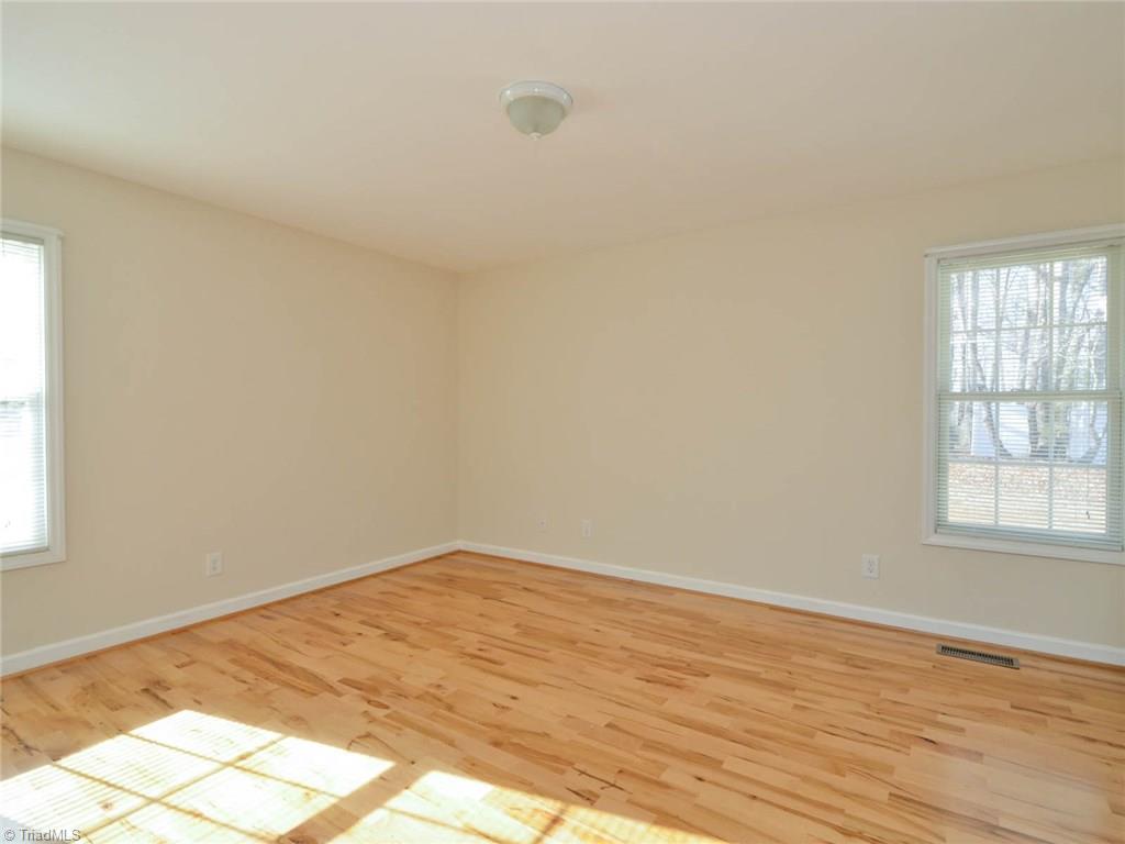 4900 Balsom Road Pfafftown, NC 27040 - Photo 15 of 21 Bedroom
