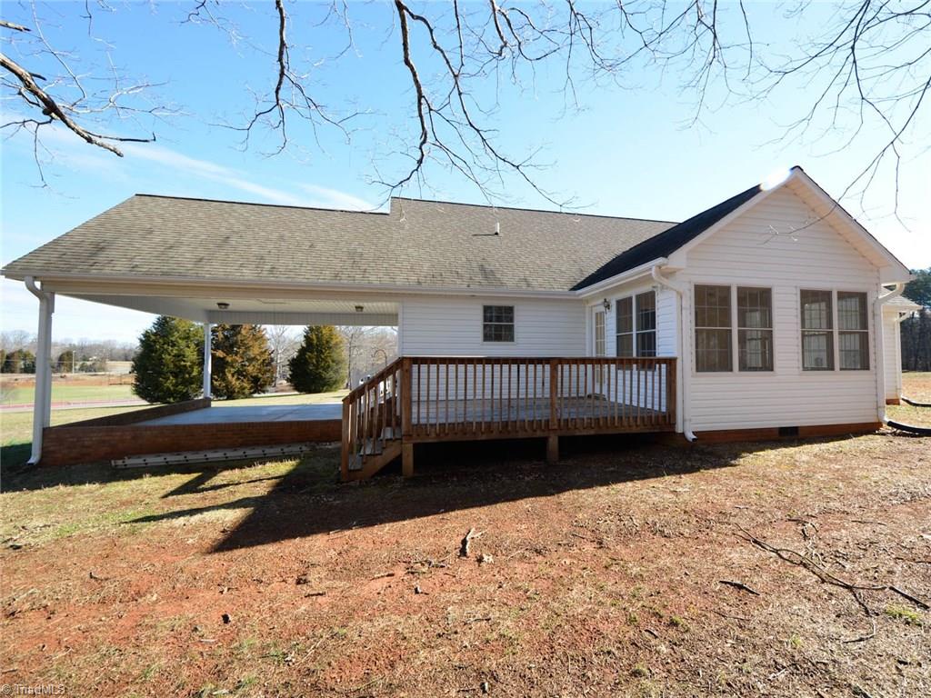 4900 Balsom Road Pfafftown, NC 27040 - Photo 21 of 21 Rear View