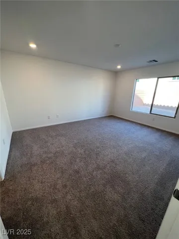 $2,595 | 5872 Becklow Gdns Avenue, Las Vegas, NV 89141