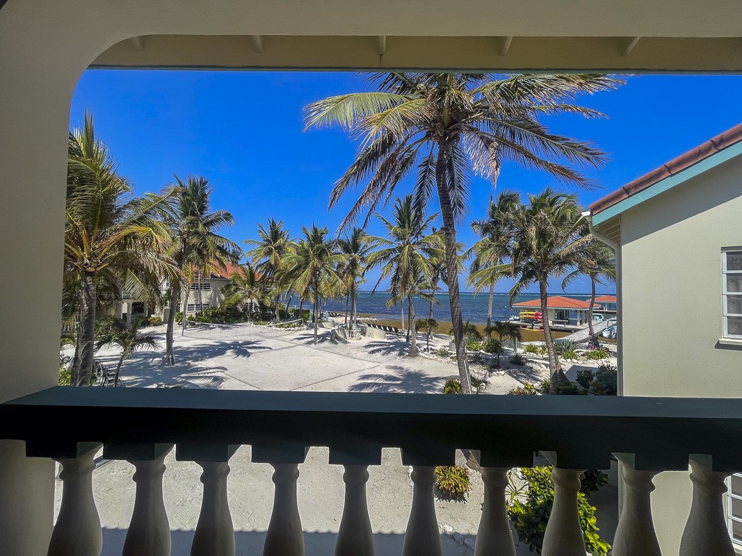 0 Belizean Shores, Unit 11B Robstown, TX 78380 - Photo 23 of 32 a view of a backyard of the house