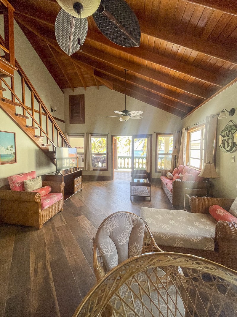 0 Belizean Shores, Unit 11B Robstown, TX 78380 - Photo 3 of 32 a living room with furniture