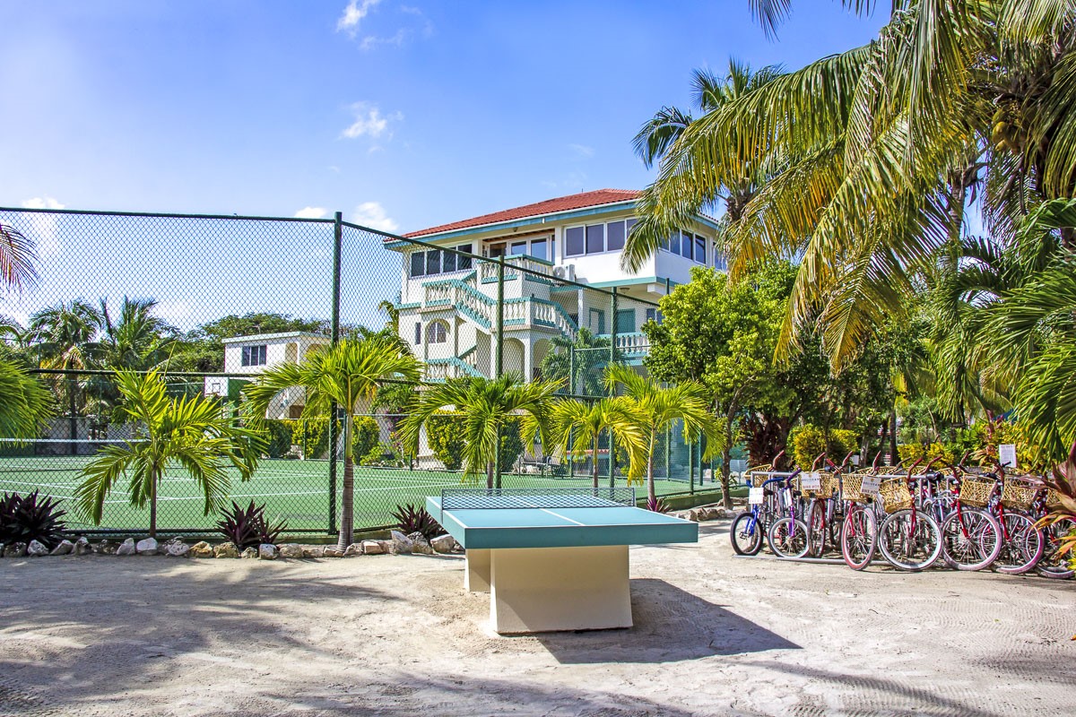 0 Belizean Shores, Unit 11B Robstown, TX 78380 - Photo 32 of 32 a view of a bench in front of a building