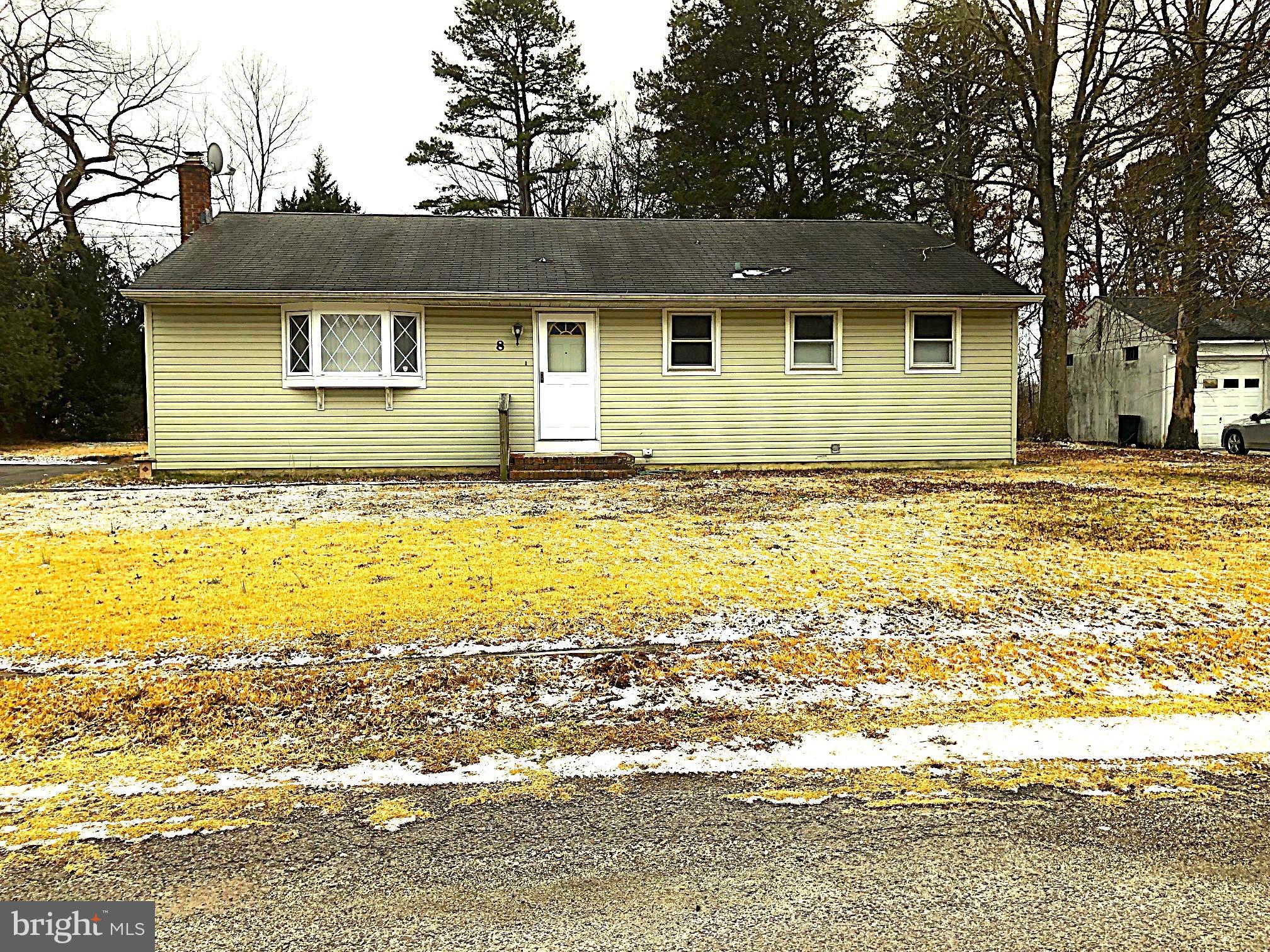 8 Roberts Lane Berlin, NJ 08009 - Photo 2 of 19 a view of a house with a lake view