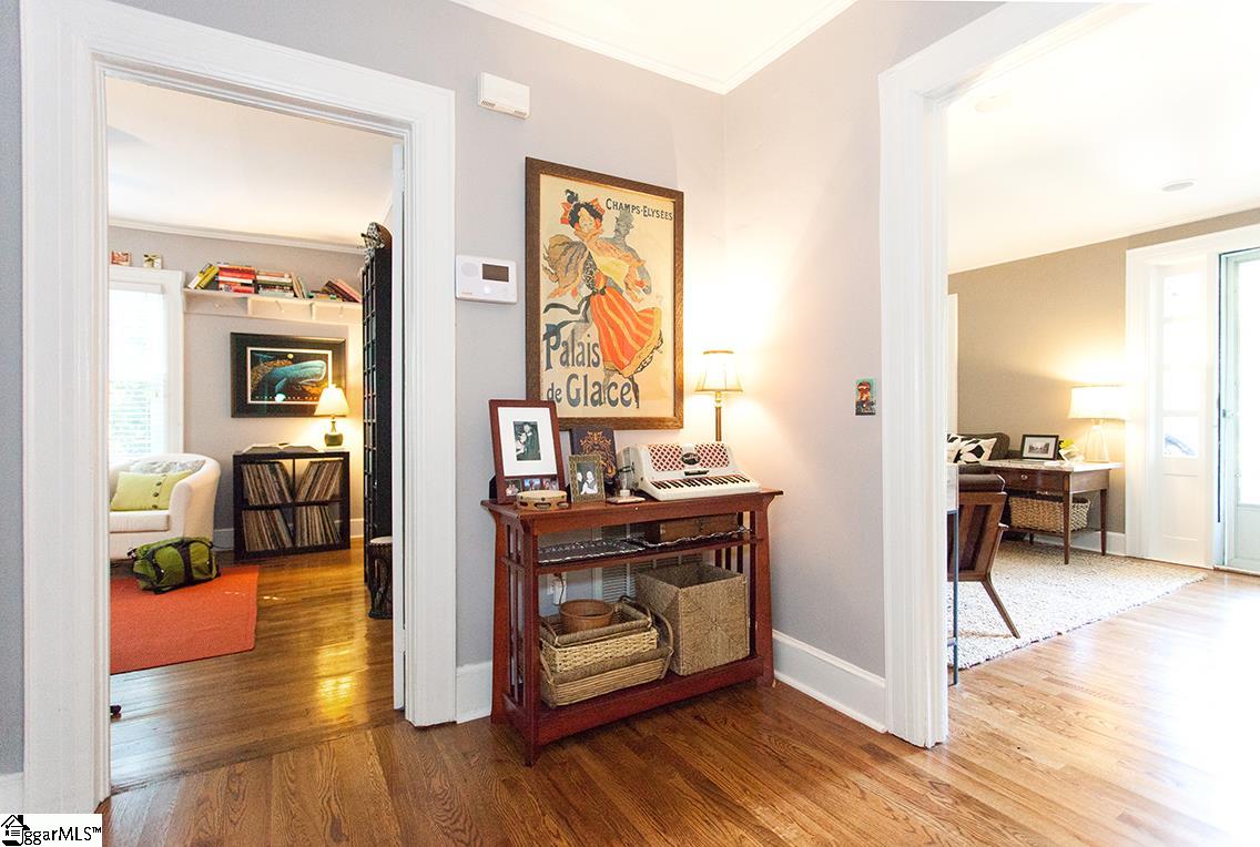 107 Brookside Avenue Greenville, SC 29607 - Photo 5 of 36 Gallery Image 5