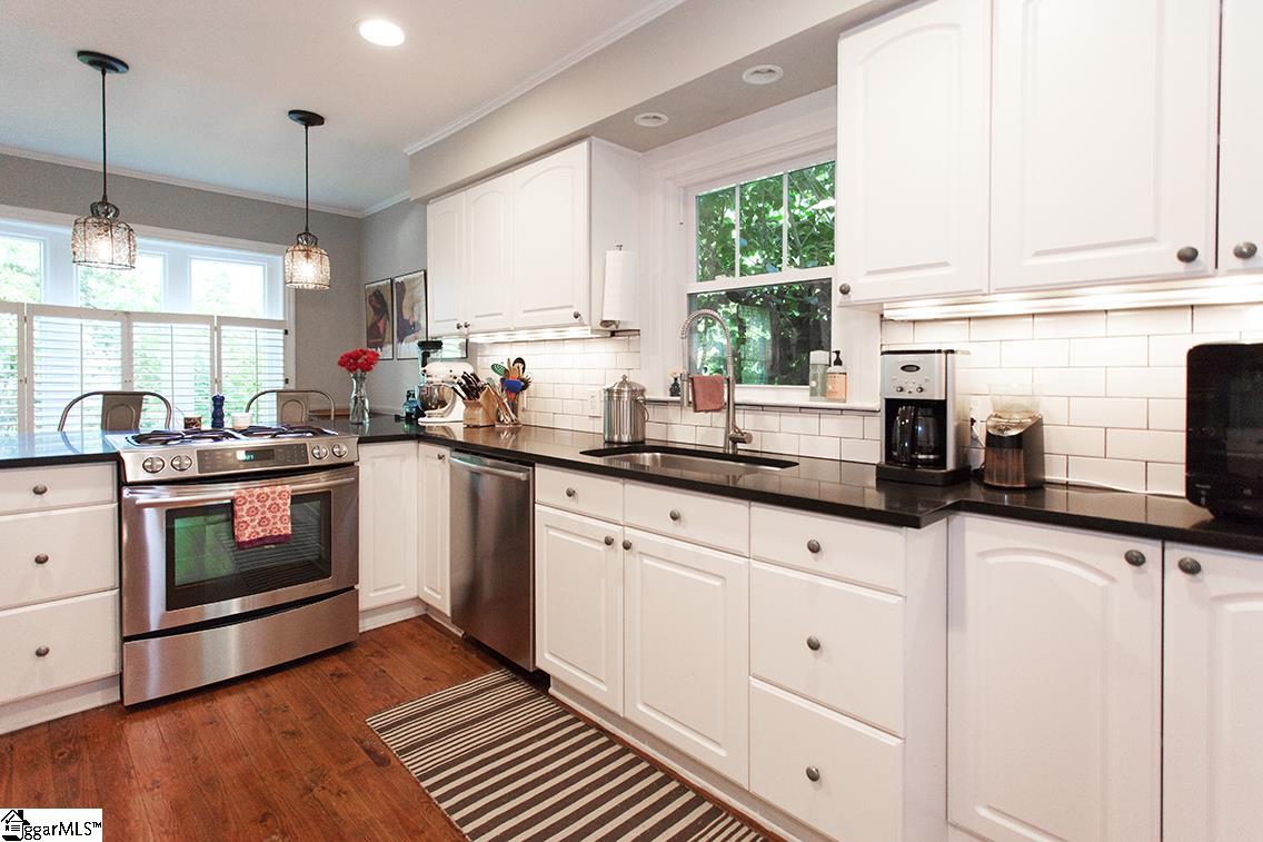 107 Brookside Avenue Greenville, SC 29607 - Photo 10 of 36 Gallery Image 10