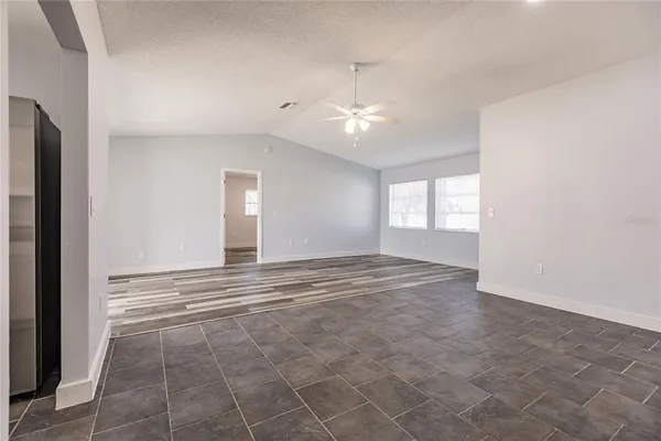 $2,400 | 11065 Waterford Avenue, Englewood, FL 34224