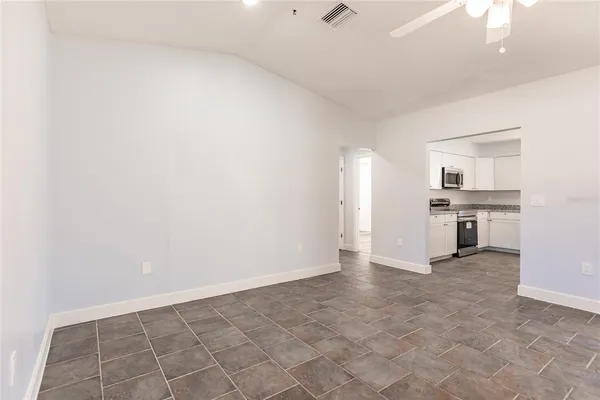 $2,400 | 11065 Waterford Avenue, Englewood, FL 34224