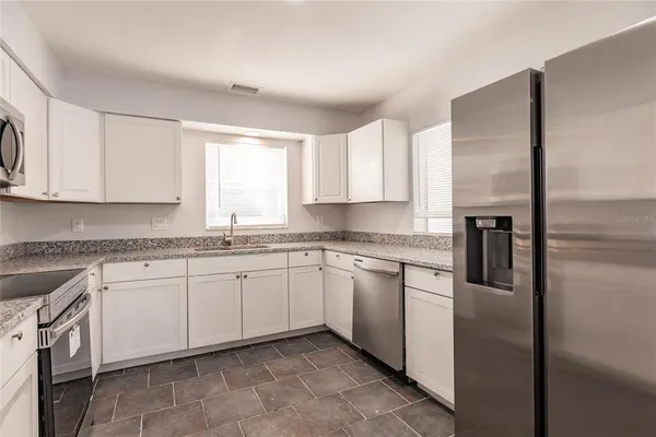 $2,400 | 11065 Waterford Avenue, Englewood, FL 34224