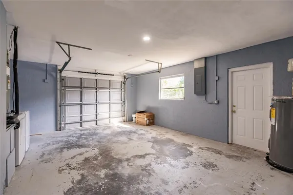 $2,400 | 11065 Waterford Avenue, Englewood, FL 34224