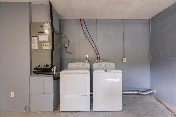 $2,400 | 11065 Waterford Avenue, Englewood, FL 34224