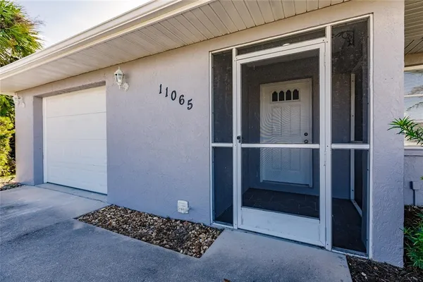 $2,400 | 11065 Waterford Avenue, Englewood, FL 34224