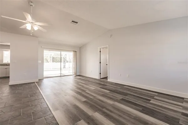 $2,400 | 11065 Waterford Avenue, Englewood, FL 34224